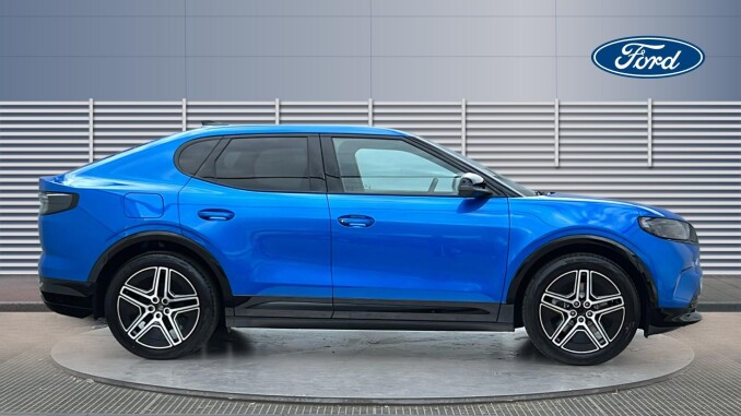 Ford Capri 210kW Premium 79kWh 5dr Auto Electric Estate - Image 5